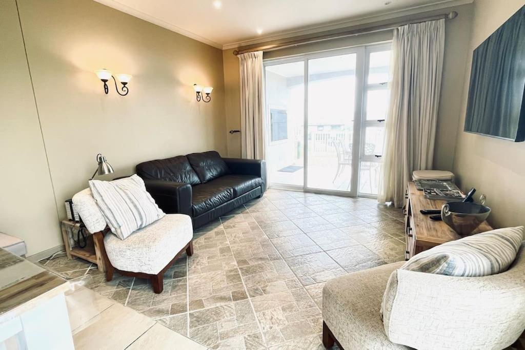 Exquisite Villa At Pinnacle Mossel Bay Bagian luar foto
